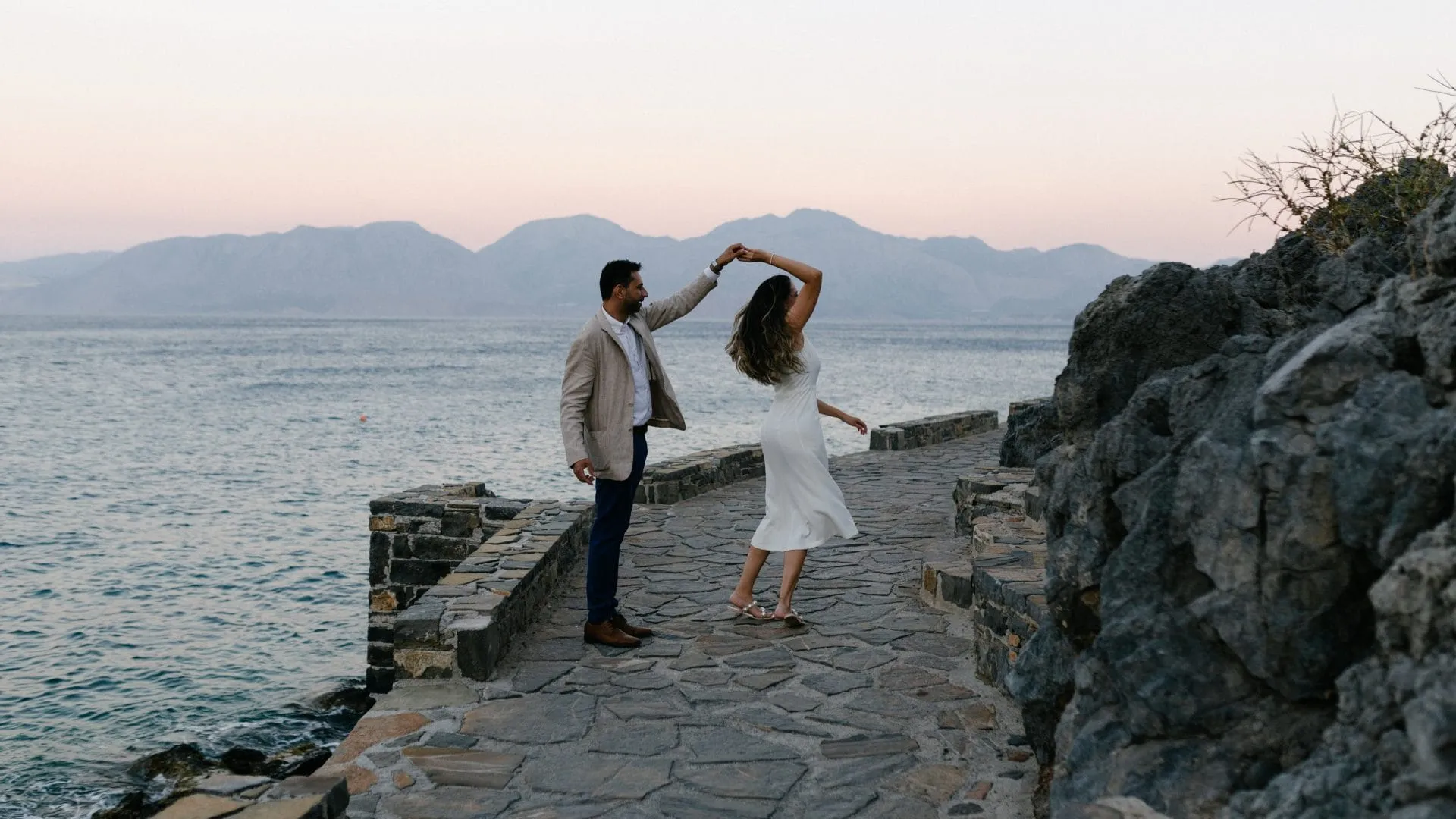 Manos & Karla — wedding photograph 99